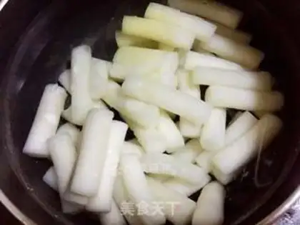 Make Quick-fried cake step 1