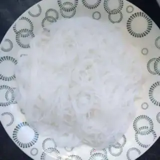 Make Scratches of pepper and garlic step 0