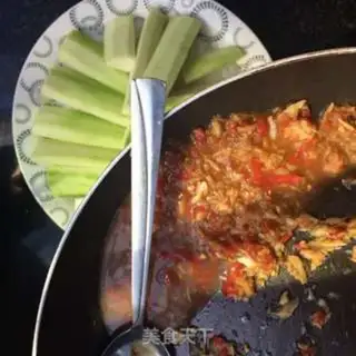 Make Scratches of pepper and garlic step 4