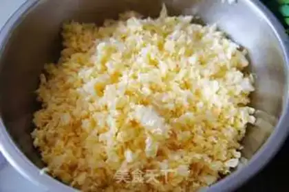 Make Plumbing and egg dumplings step 2