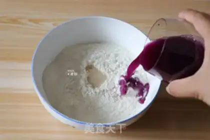 Make Double-coloured buns step 5