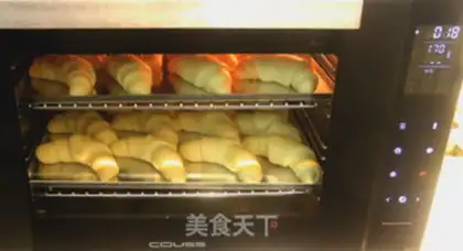 Make Japanese salt rolls step 14