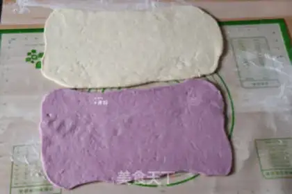 Make Double-coloured buns step 11