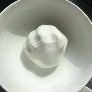 Make A chocolate ball of rice cheese step 1