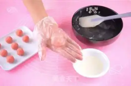 Make Crystal Rose Mooncake step 12