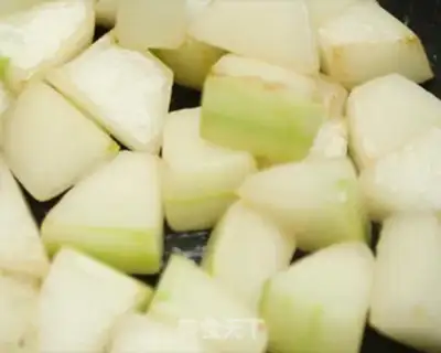 Make Red-hot melons step 1
