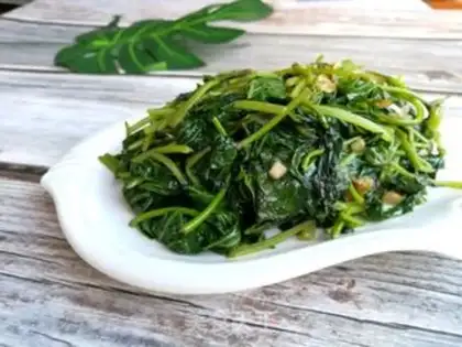 Make Garlic potato leaves step 6