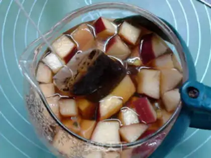 Make Caramel apple tea step 8