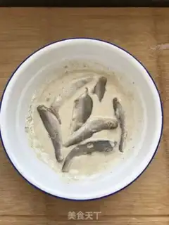 Make Dried yellow fish step 2