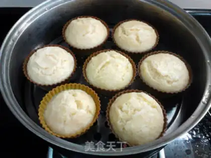 Make The yeast corn evaporation cake step 11