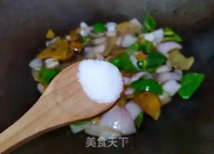 Make Spam onion chips step 8