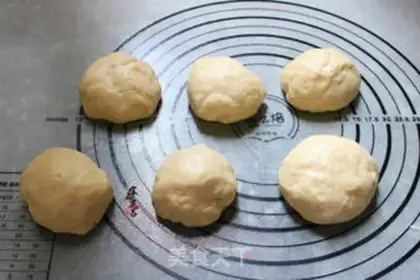 Make Cheese bacon rolls step 5