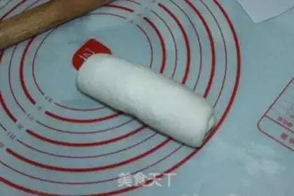 Make raisin rolls step 5