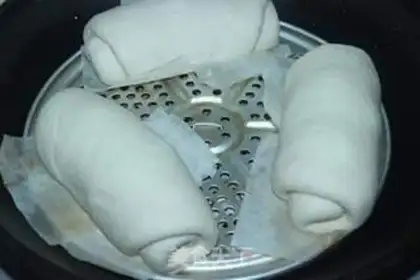 Make raisin rolls step 7