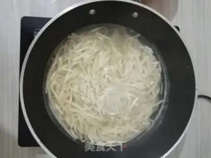 Make Tomato egg noodles step 11