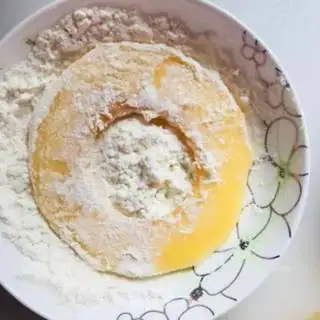 Make Apple donuts step 1