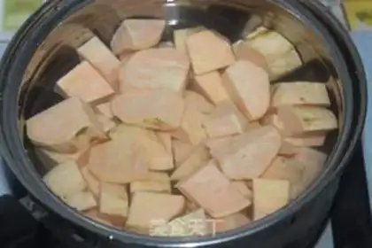 Make Red-tree potato soup step 2