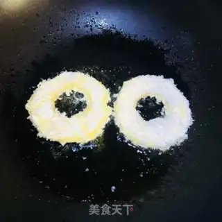 Make Apple donuts step 5
