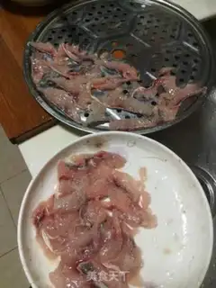 Make Oiled fish step 0