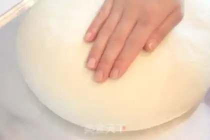Make Japanese salt rolls step 5