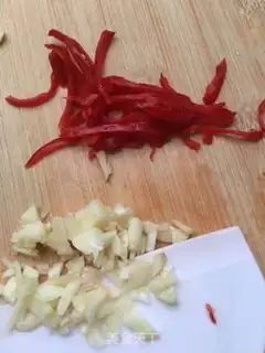 Make Red oil seaweed step 6