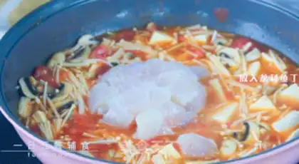 Make Tomato lobster soup step 6