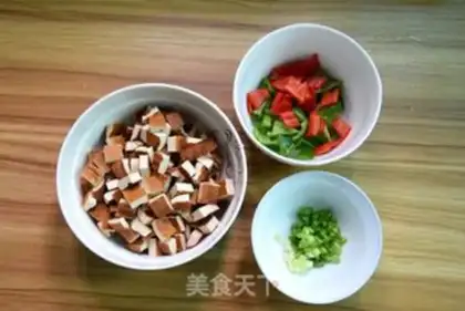 Make Twin pepper peanut beans step 1