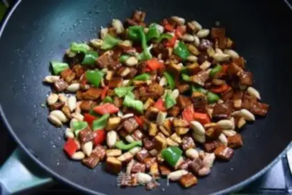 Make Twin pepper peanut beans step 6
