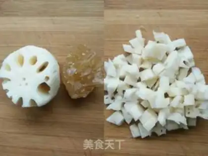 Make Red bean lily rice soup step 1