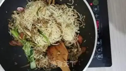 Make Fried noodles step 8