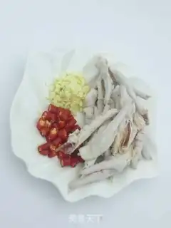 Make A beer with chicken claws step 0