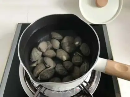 Make Fresh pretzels for rice step 1