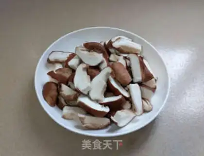 Make Scrambled mushrooms step 1