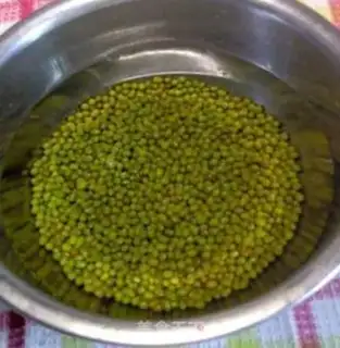 Make Green Bean Sand step 1