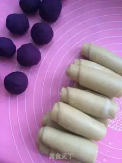 Make A lunar cake step 8
