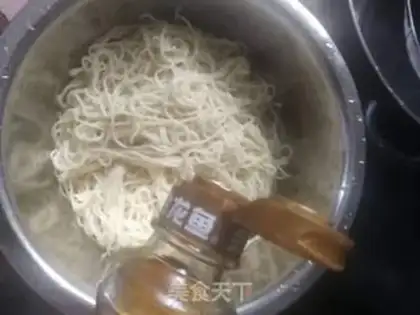 Make Hot chicken noodles step 7
