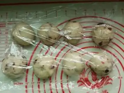 Make Mini-cranberry toast step 8