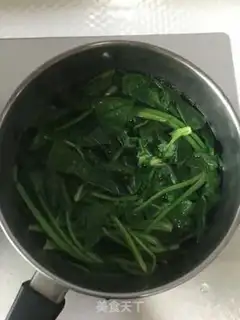 Make Spinach egg soup step 2