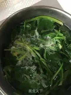 Make Spinach egg soup step 4