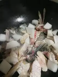 Make Fish tofu soup step 1