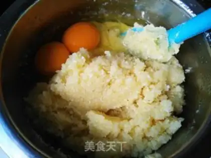 Make Coconut cranberry mooncake step 2