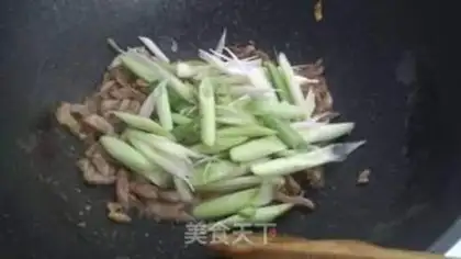 Make Garlic sauce step 7
