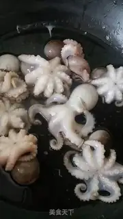 Make Boiled octopus step 1
