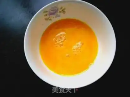 Make Tomato egg spinach noodles step 0