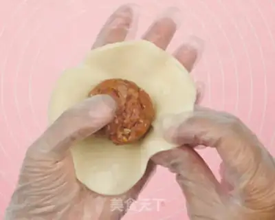 Make Sioux moon cake step 17