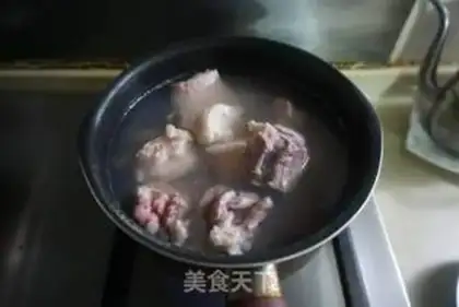 Make Spicy pig hands step 1