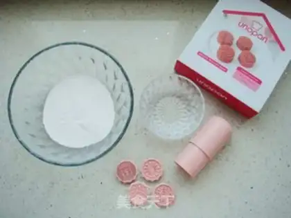 Make pineapple ice cream mooncake step 0