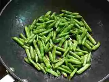 Make Five flowers and four beans step 5