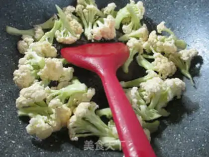 Make Mariko cooks flowers step 1