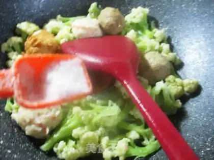 Make Mariko cooks flowers step 3